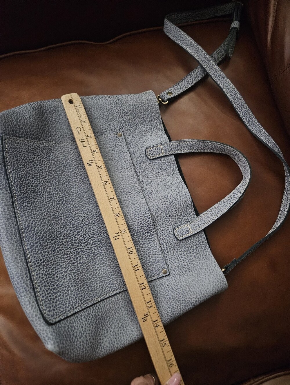 Portland Leather Goods Medium Crossbody Tote Fog Blue Gray Leather Bag - Picture 6 of 9